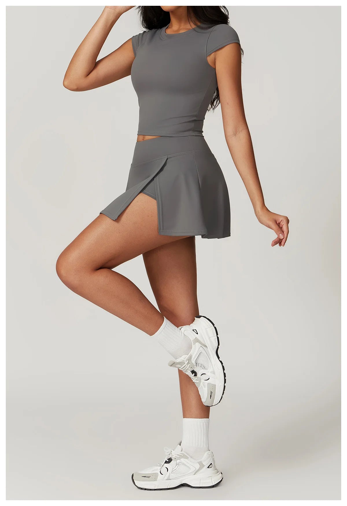 Custom LOGO women's beautiful back tight yoga set quick-drying high waist hip lift running fitness sports skirt 2-piece set