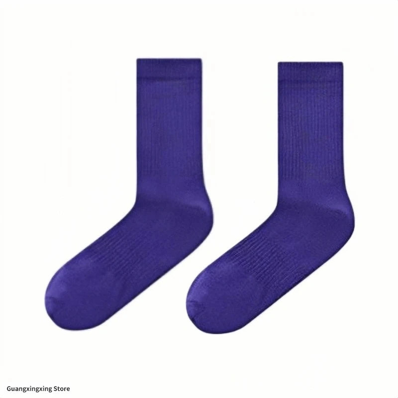 Customized socks for men and women can be customized logo printed embroidery boat socks and stockings.