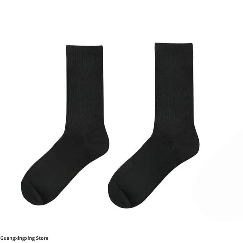 Customized socks for men and women can be customized logo printed embroidery boat socks and stockings.
