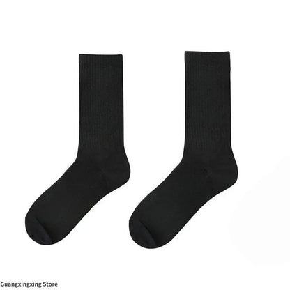 Customized socks for men and women can be customized logo printed embroidery boat socks and stockings.