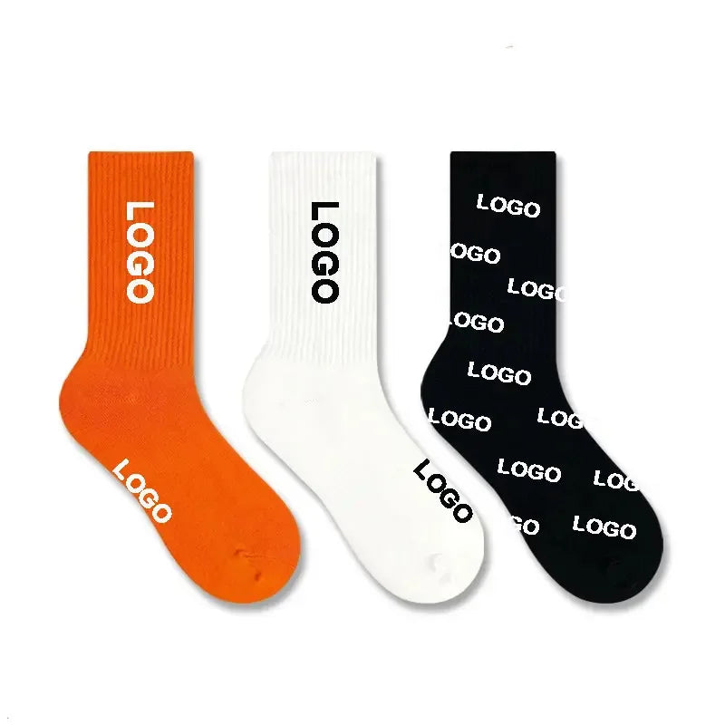 Customized socks for men and women can be customized logo printed embroidery boat socks and stockings.